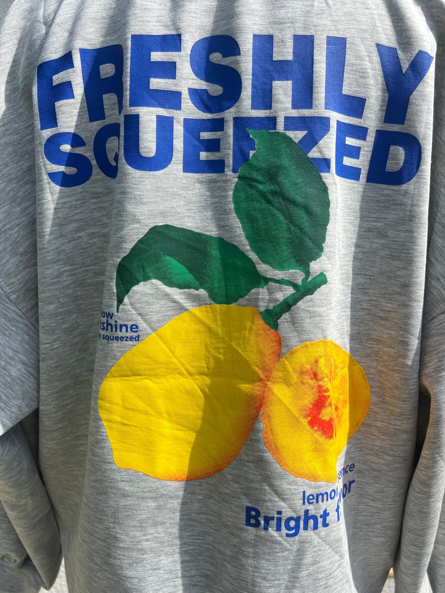 MUSTHAVE SWEATER FRESHLY SQUEEZED